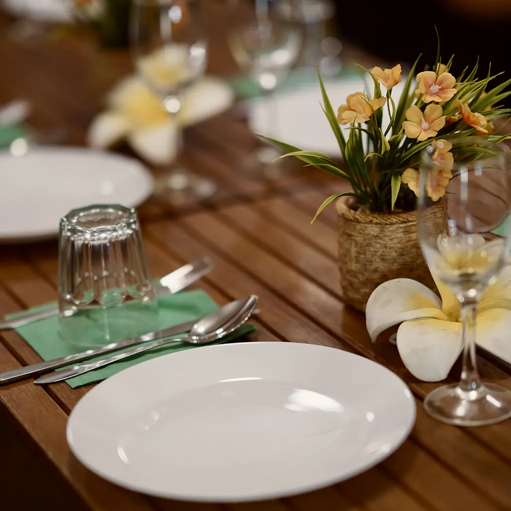 Warm restaurant hospitality